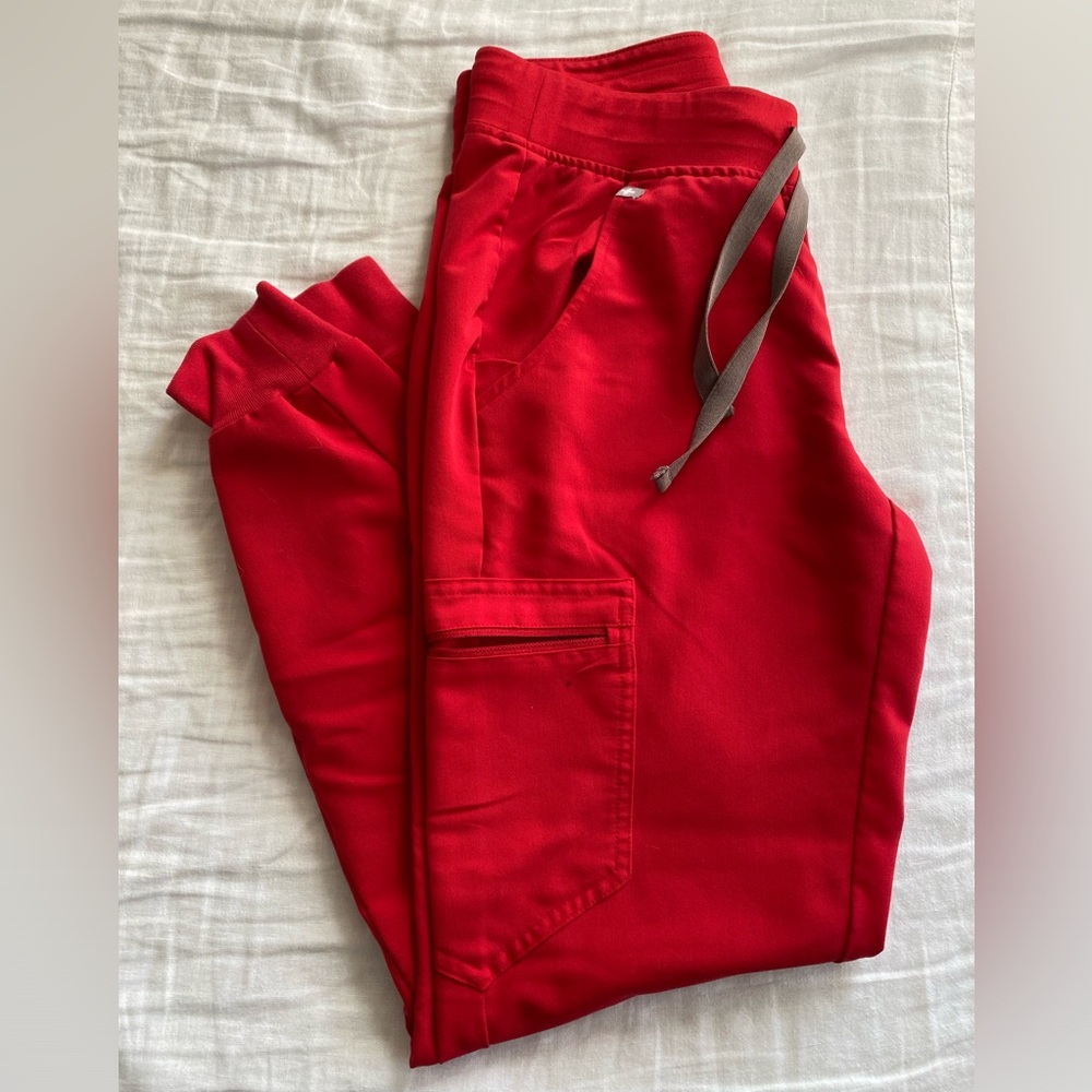 FIGS RED XS SCRUBS